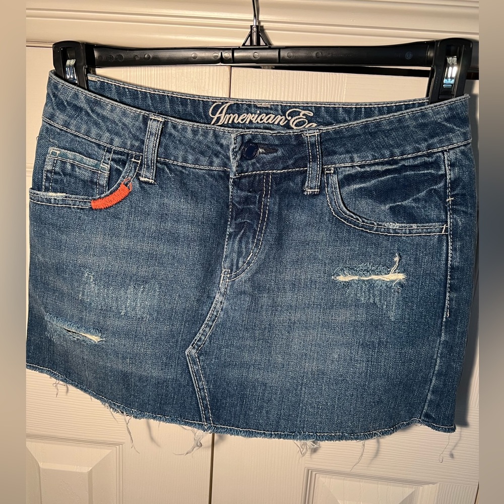 3/$30 American Eagle Distressed Denim Mini Skirt Size 2